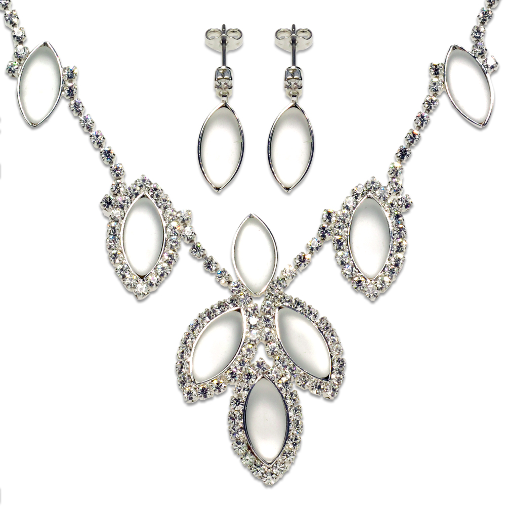 604001.POMPADURE-WHITE-SET